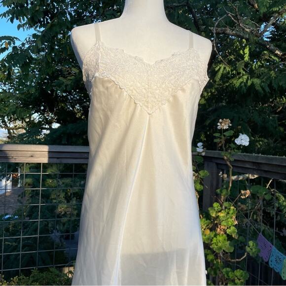 Vintage Lace Slip Satiny White Japanese Lace - Picture 3 of 8